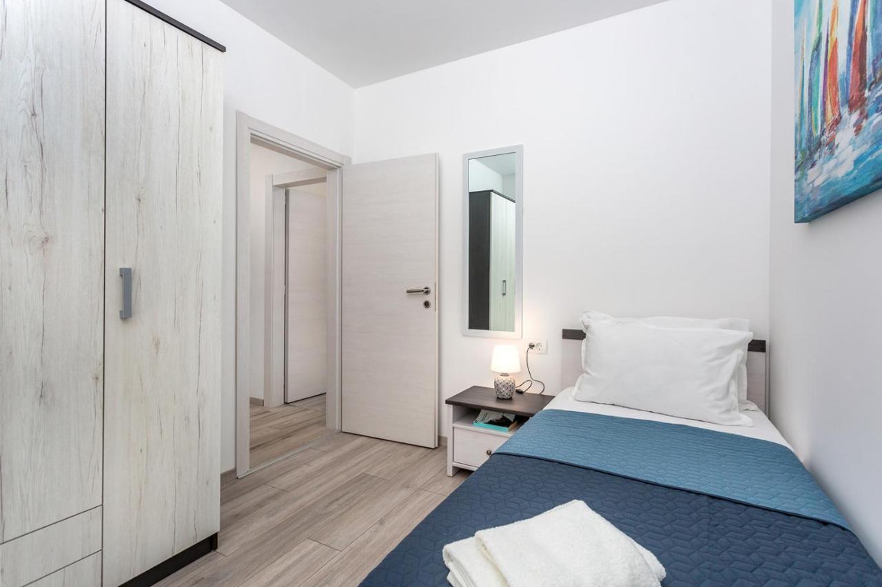 Kvarner Bay 4* - Apartments 1 & 3 Rijeka Exterior foto